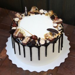 У нас сегодня сразу 6 именинниц!