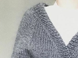 Серый кардиган из Alize Naturale, вяжем спицами