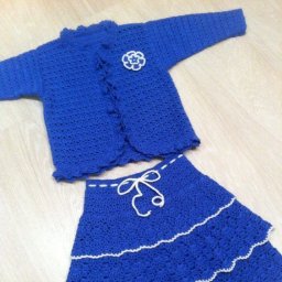 Вяжем детский юбочный костюм