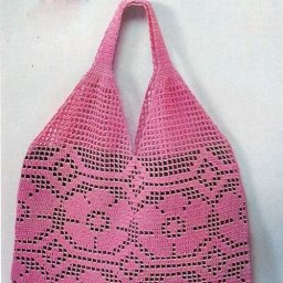 Розовая сумочка на лето, вяжем крючком