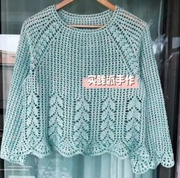 Мятный джемпер, связанный крючком