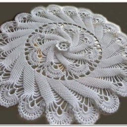 Интересная объемная салфетка крючком