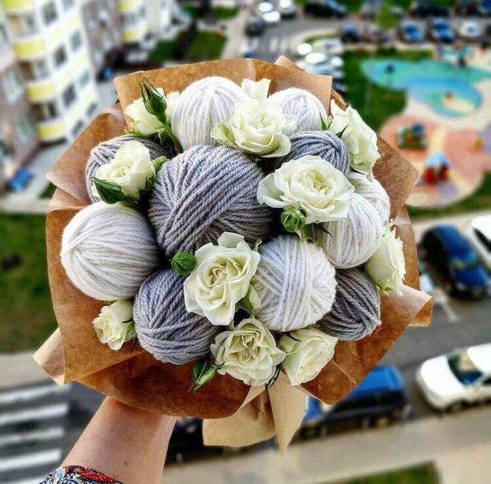 Пряжа - лучший подарок рукодельницам! Пряжа - лучший подарок рукодельницам!