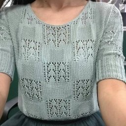 Интересный узор спицами