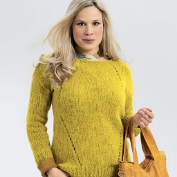 Яркий джемпер