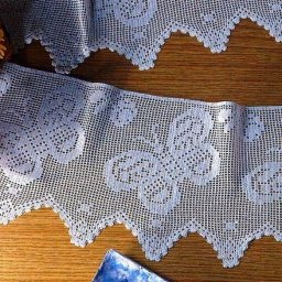 Интересная кайма крючком