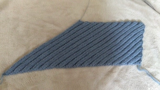 Шапка спицами