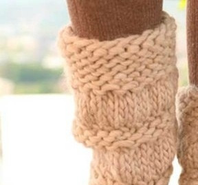 Вязаные домашние сапожки