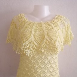 Ажурная летняя кофточка крючком