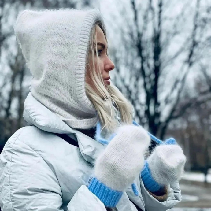 Белый капор спицами Белый капор спицами