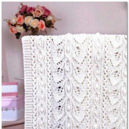 Нежный плед с ажурным узором, вяжем спицами