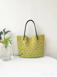 Практичная летняя сумочка - освежающий аксессуар