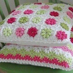 Цветочная наволочка крючком