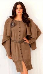 Комплект спицами: платье со сквозной застежкой и жакет, связанный поперёк "с углами"