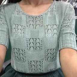 Красивый нежный узор спицами