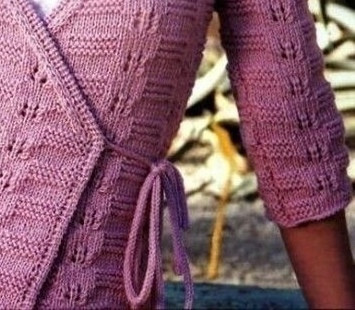 Женский розовый жакет с запахом