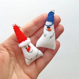 Брелки-снеговики