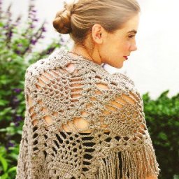 Шаль с эффектными ананасами