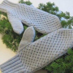 Хорошенькие варежки - стильный зимний аксессуар