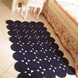 Вяжем коврики из красивых круглых мотивов