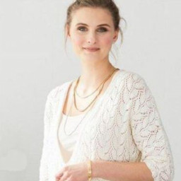 Белый жакет спицами