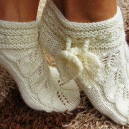 Ажурные носочки "Листики"