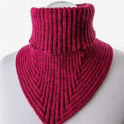 Манишка спицами