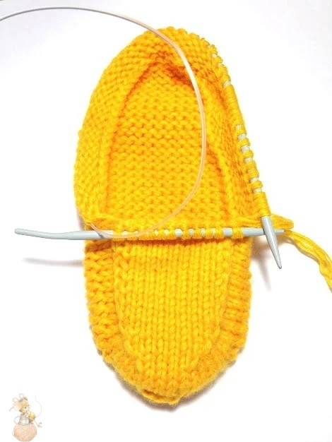 &Kappa;aк cвязaть тaпoчки-лoфеpы cпицaми.