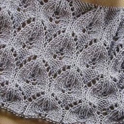 Красивый ажурный узор спицами