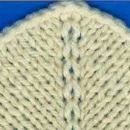 Прибавление петель в полотне без отверстий, два популярных способа