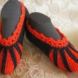 Вяжем тапочки спицами