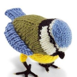 Вяжем объёмную синичку