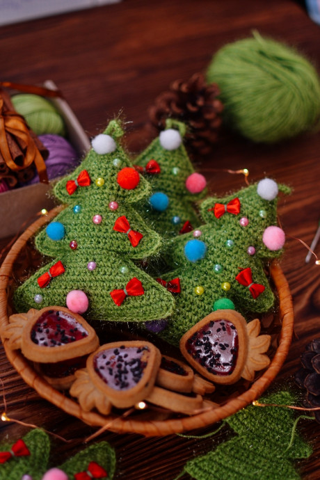 Маленькие ёлочки крючком