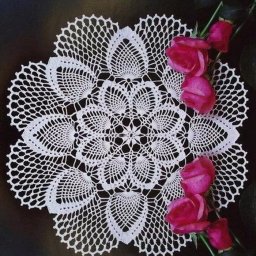 Салфетка крючком "Нежный цветок"