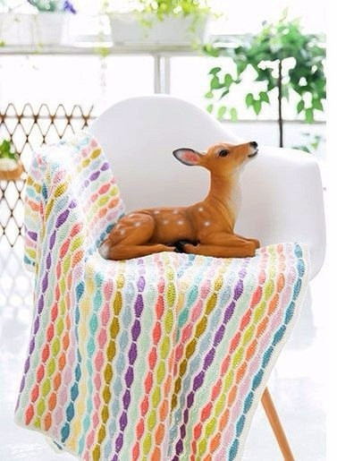 Разноцветный плед, связанный крючком