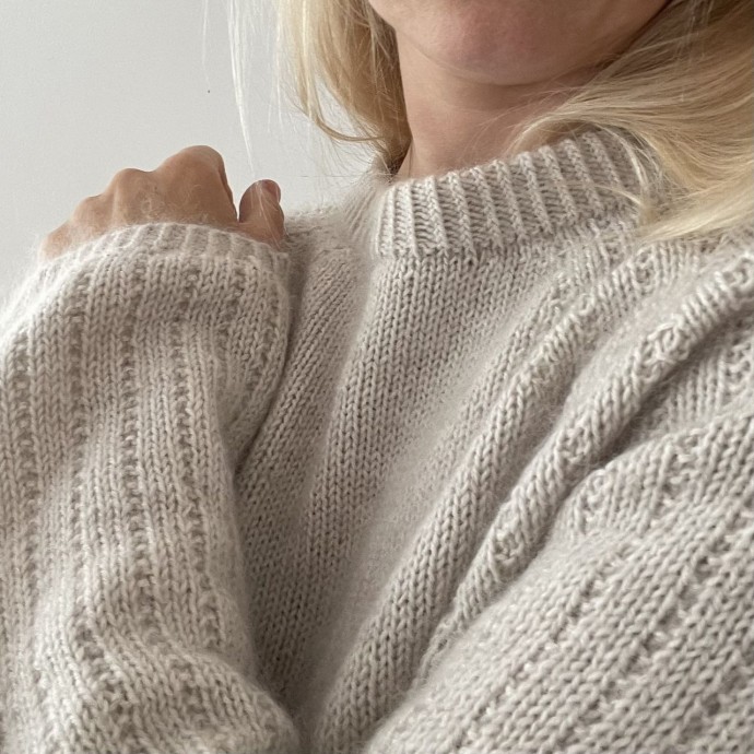 Джемпер Mia Sweater от дизайнера Cheryl Mokhtari. Джемпер Mia Sweater от дизайнера Cheryl Mokhtari.
