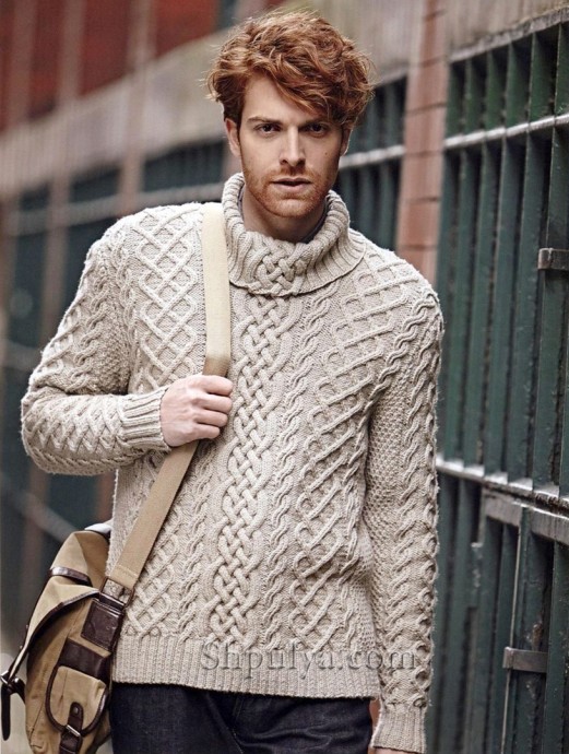 Великолепный мужской свитер с высоким воротом