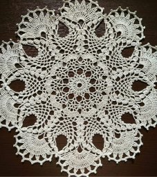 Вяжем круглую салфетку крючком