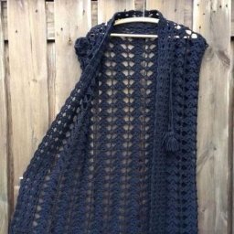 Ажурный жилет крючком