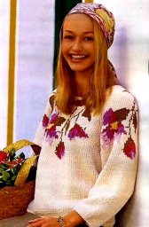 Джемпер узором из веток с цветами