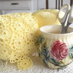 Нежный мотив крючком -  идеален для летнего гардероба