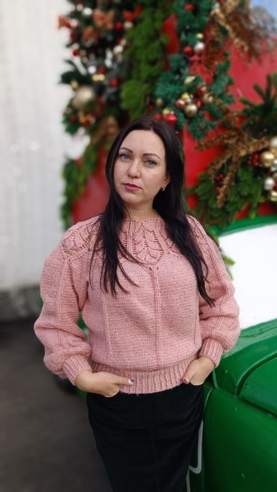 Джемпер крючком с круглой кокеткой из "листиков"