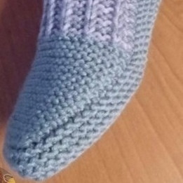 Бecшовныe, двyхцветные тапoчкu - cпицами