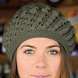 Стильный беретик крючом