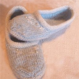 Вяжем пушистые тапочки