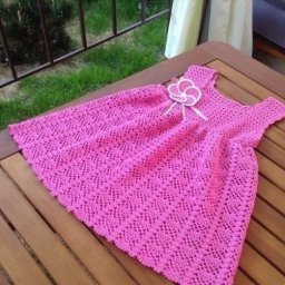 Платье для девочки, вяжем крючком