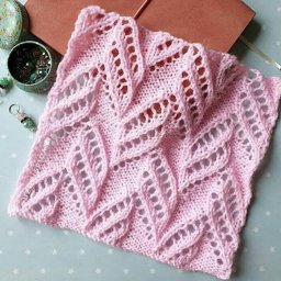 Эффектный узор спицами