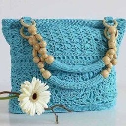 Вяжем милую сумочку крючком