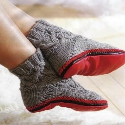 Необычные утепленные тапочки