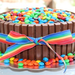 У нас сегодня сразу 14 именинниц!